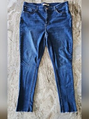 18W Levi's Women's Dark Blue Stretch Skinny Jeans